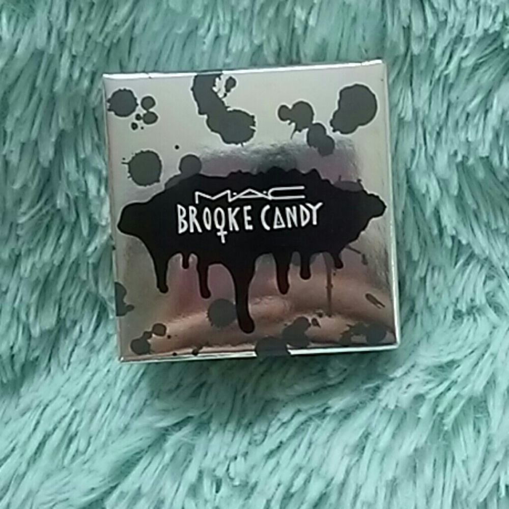Mac limited edition Eye Gloss
